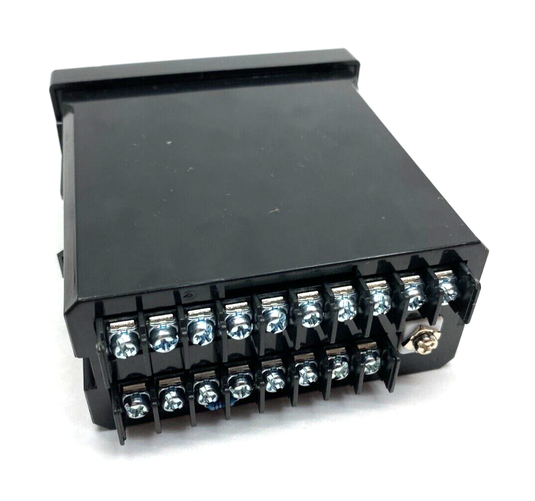 Cole Parmer PH/ORP300 Temperature DIN Controller 1/8" DIN 2 SPDT Relays - Maverick Industrial Sales