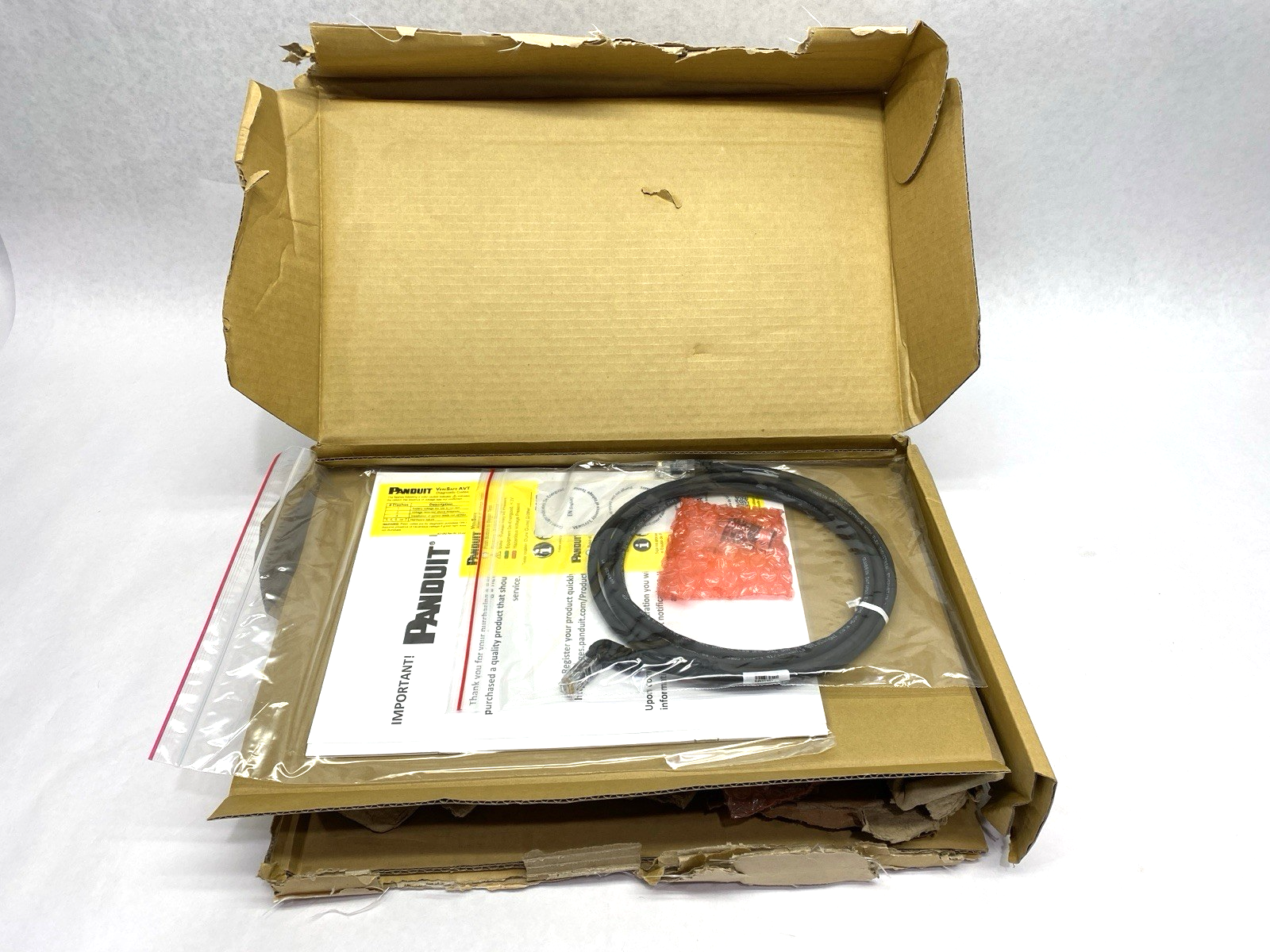 VS-AVT-C08-L10 | Panduit VeriSafe 1.0 Absence of Voltage Tester MISSING STICKERS - New – Open box - Maverick Industrial Sales