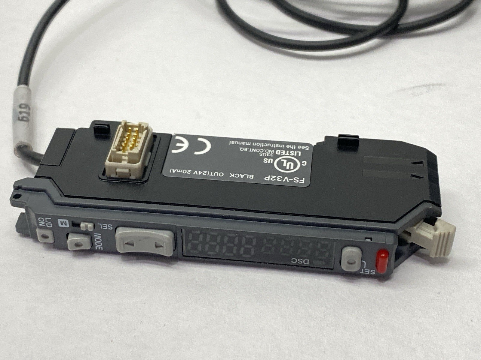 Keyence FS-V32P Digital Fiber Optic Sensor Fiber Amplifier Expansion Unit - Maverick Industrial Sales