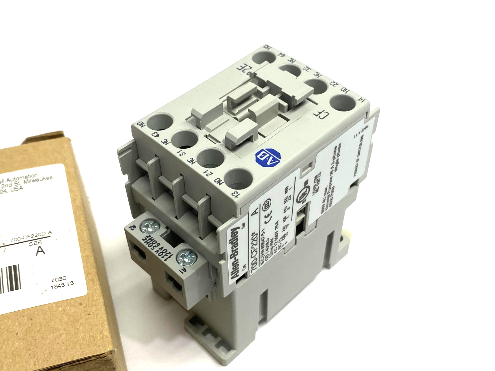 700-CF220D | Allen Bradley Ser. A Control Relay 2 NO, 2 NC Contacts - New – Open box - Maverick Industrial Sales