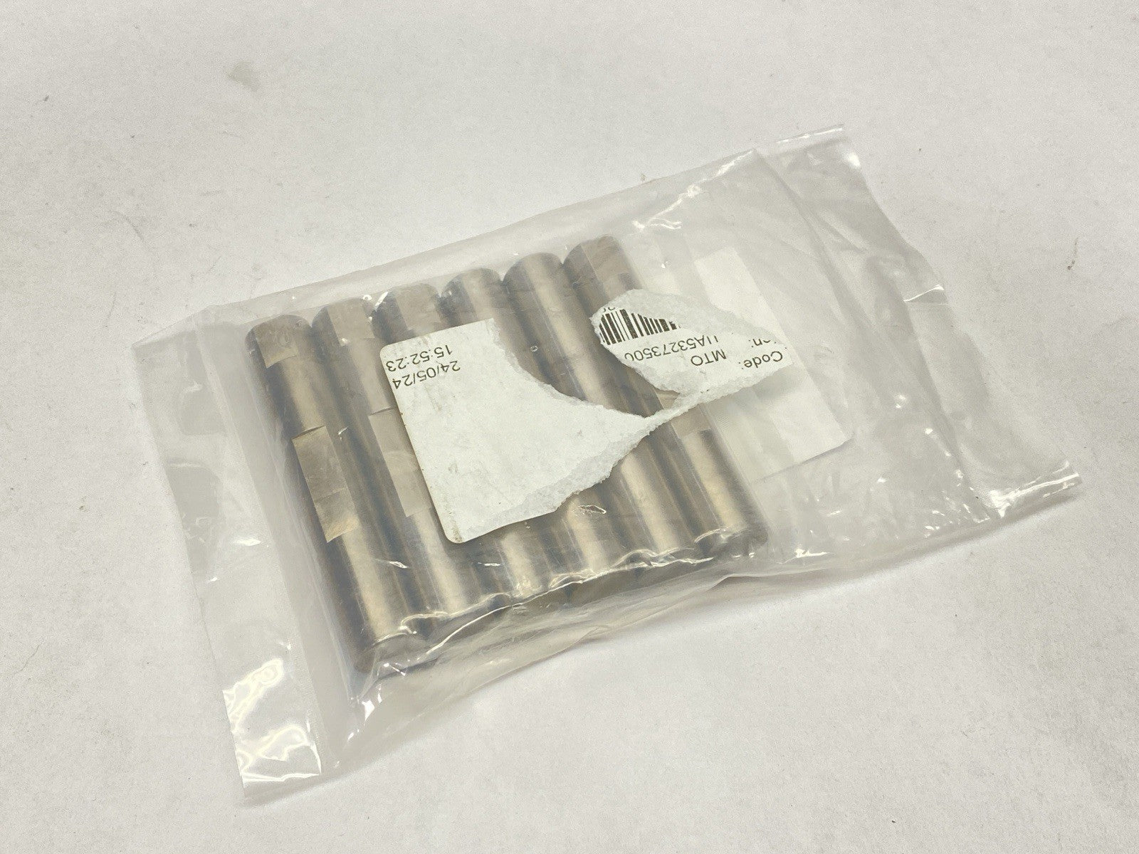 PSFRAA-D15-L82-WFC0-J12-W25-V26 | MiSUMi Rotary Shafts 15mm Dia 82mm L LOT OF 6 - New - Maverick Industrial Sales