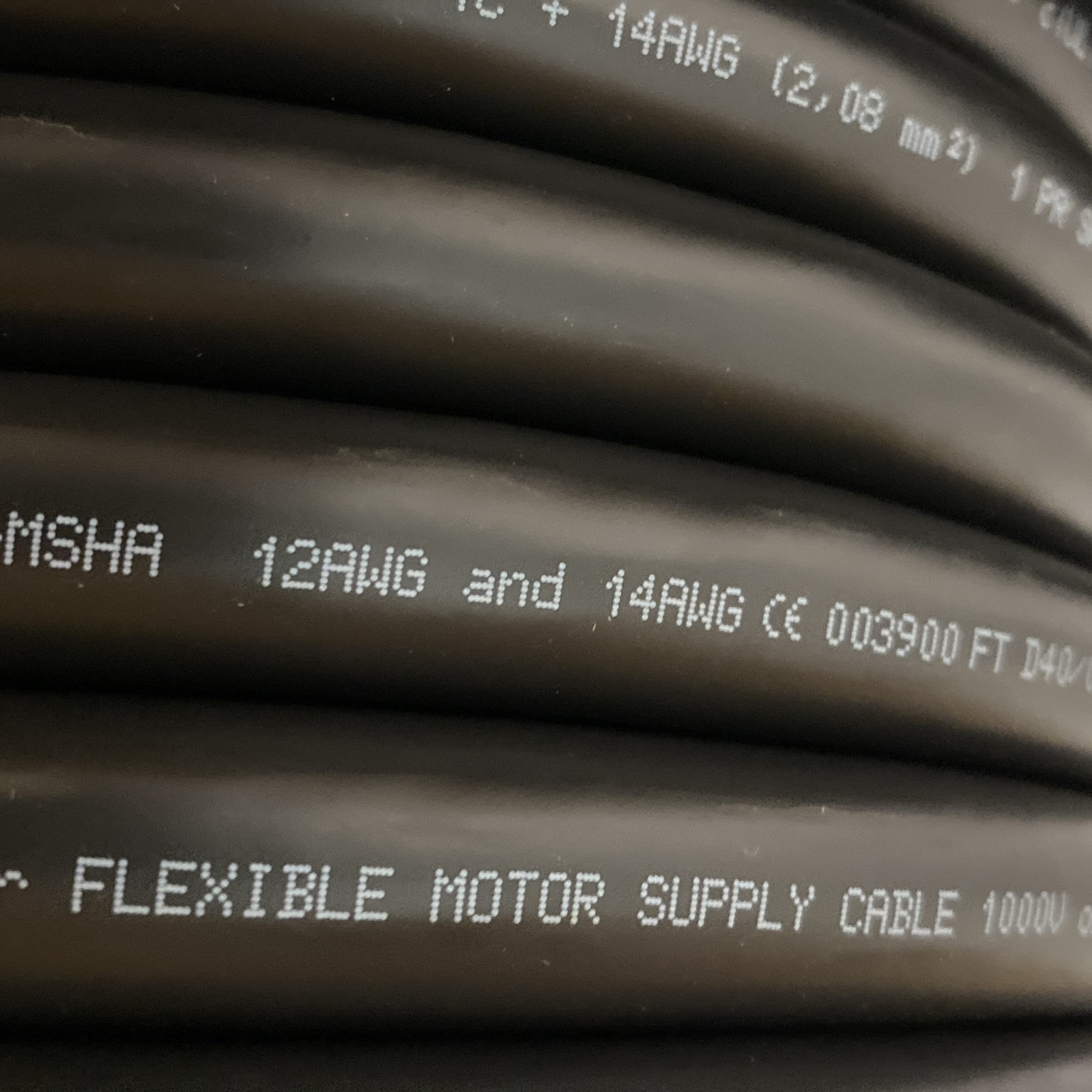 LAPP 7412044 Cable OLFLEX VFD W/SIGNAL 12/4C+14/2C 63-FT 4C 12 AWG Black - Maverick Industrial Sales