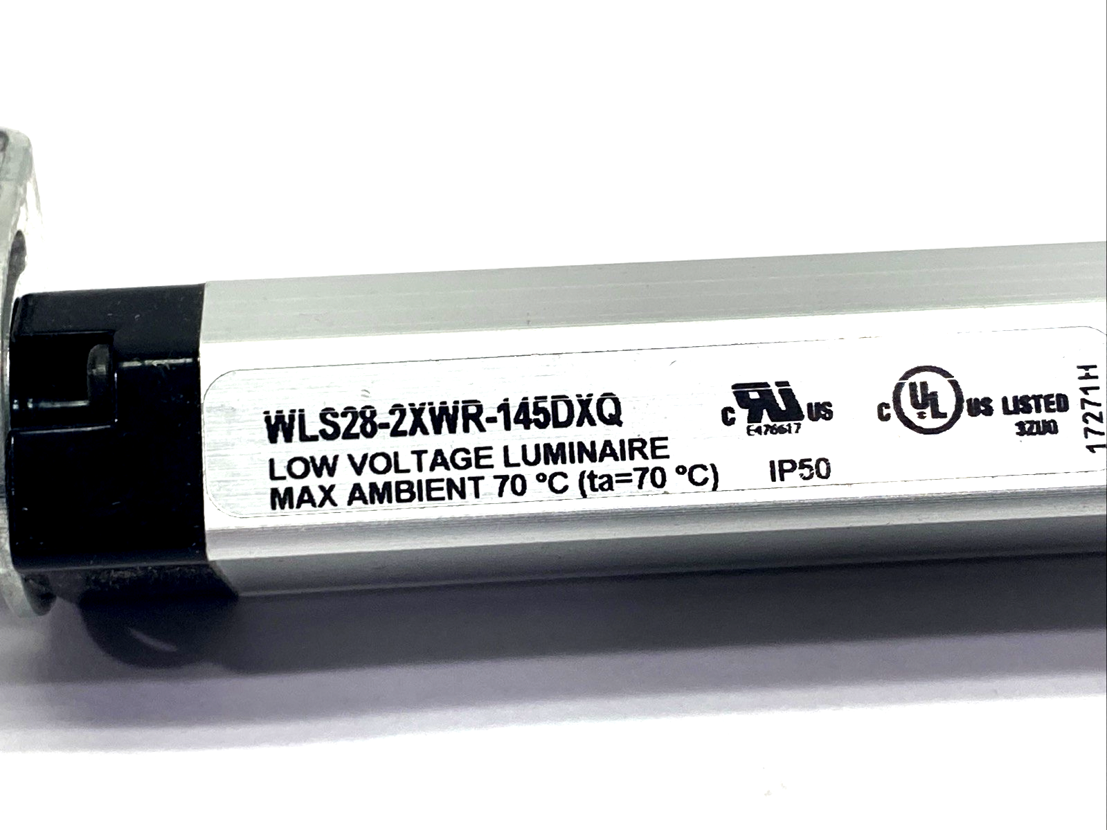 WLS28-2XWR-145DXQ | Banner 2-Color LED Light Strip 145mm Length White, Red, 803707 - Used - Maverick Industrial Sales