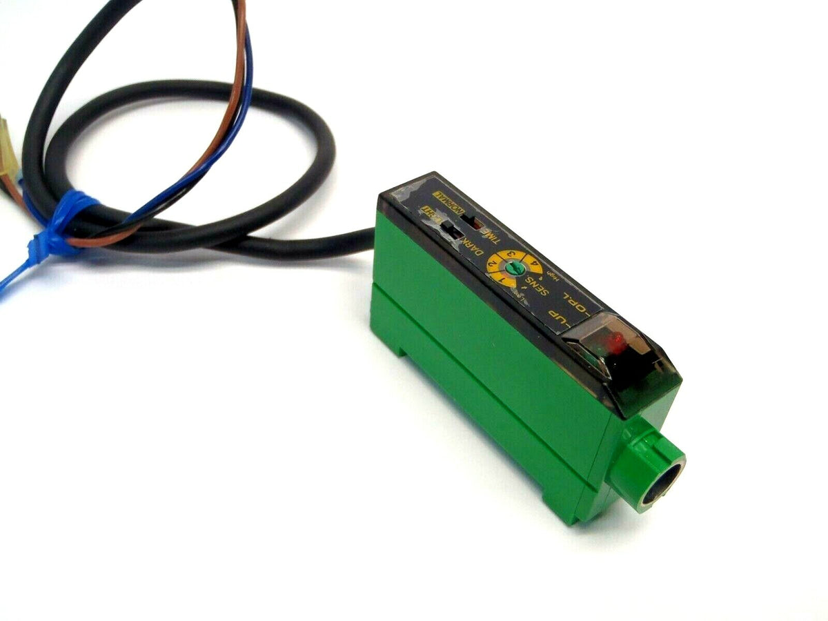 F1RMPN | Takex Green Fiber Optic Sensor With Cable 12-24VDC - Used - Maverick Industrial Sales