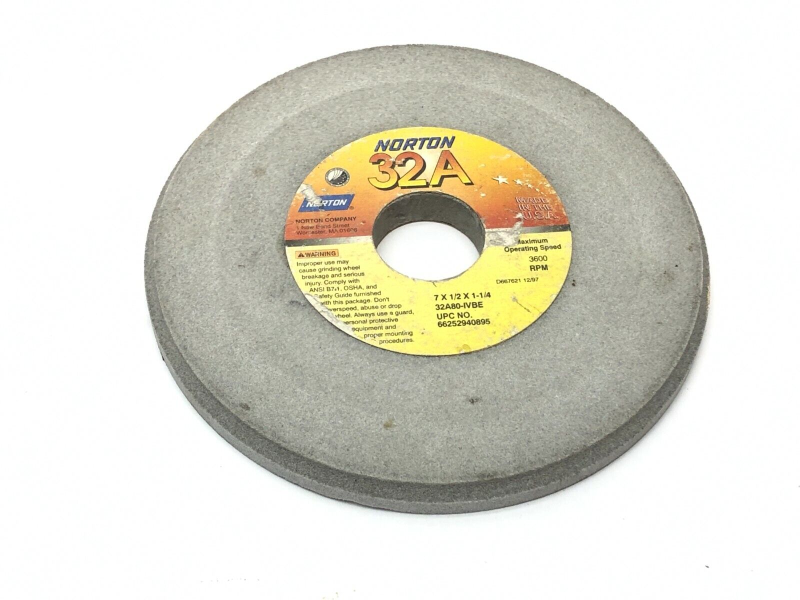 Norton 32A80-IVBE Grinding Wheels 1-1/4" Bore 3600 RPM LOT OF 5 - Maverick Industrial Sales