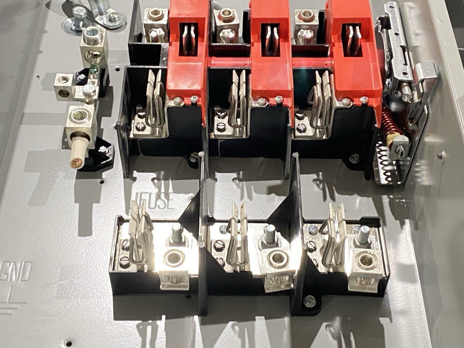 GF324N | Siemens General Duty Safety Switch 200A 240VAC 250VDC 60HP - Used - Maverick Industrial Sales