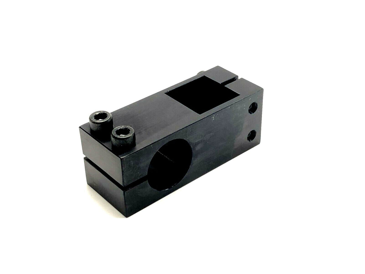 ALQD25 | MiSUMi Strut Clamp Perpendicular Configuration Post Dia. 25mm - New - Maverick Industrial Sales