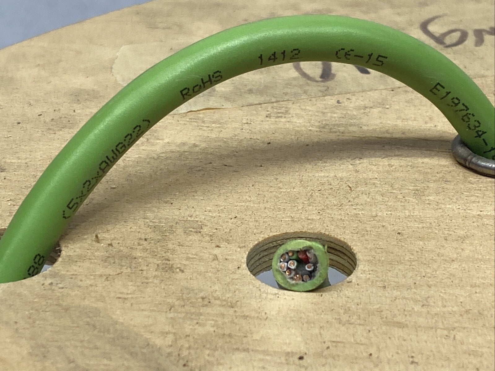 Lutze 111488 Superflex Plus Pur (C) Feedback Cable 5/PR 22AWG Green 35FT Spool - Maverick Industrial Sales