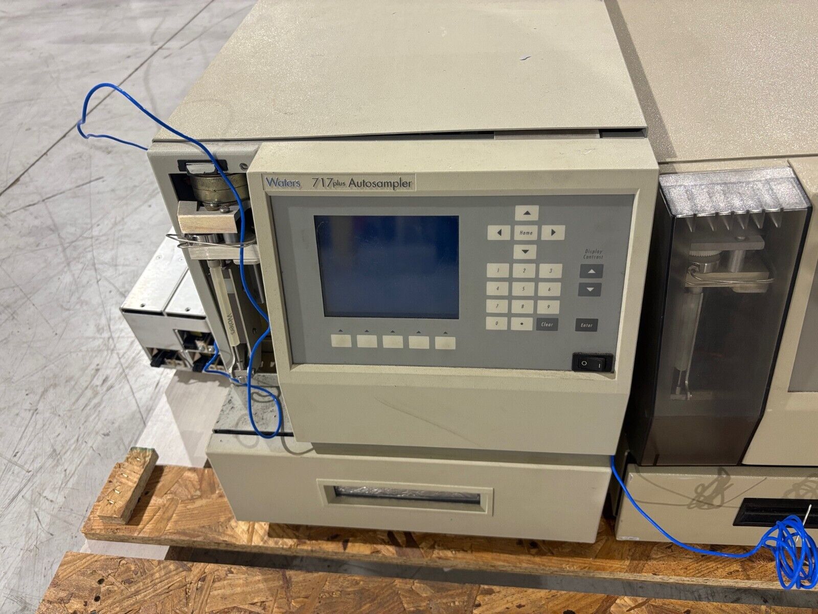 Waters 717 and 717 plus Autosampler, 71P, For Parts/Repair, LOT OF 2 - Maverick Industrial Sales
