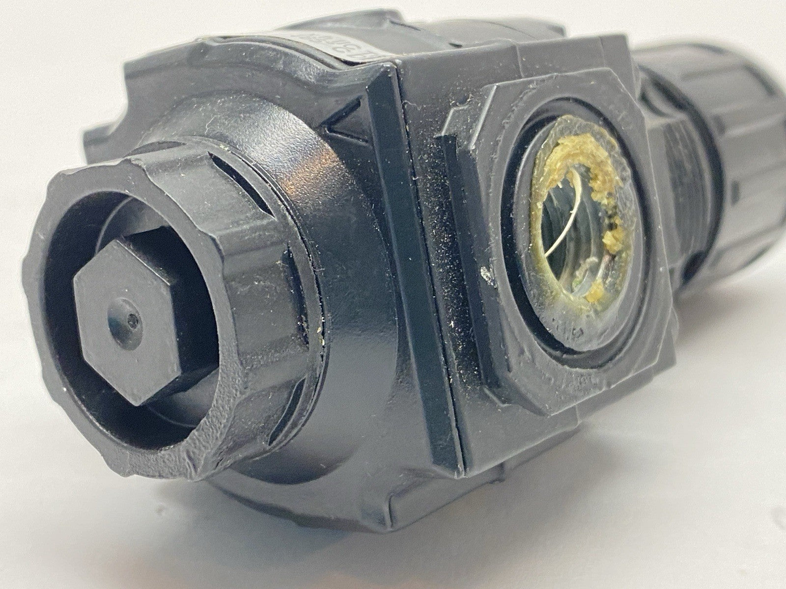 R72G-2GK-NCN | IMI Norgren Pneumatic Pressure Regulator 0-30 PSIG 1/4" - Used - Maverick Industrial Sales