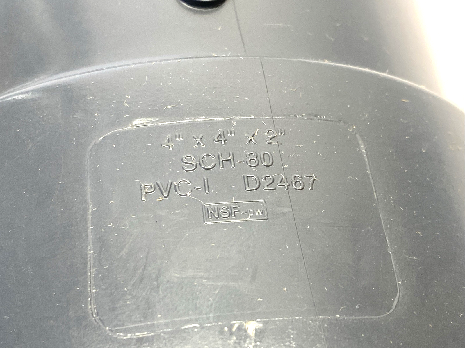 036804, 801-420 | IPEX 036804 Reducing Tee SCH 80 PVC 4"x4"x2" Socket x Socket x Socket - New – Open box - Maverick Industrial Sales