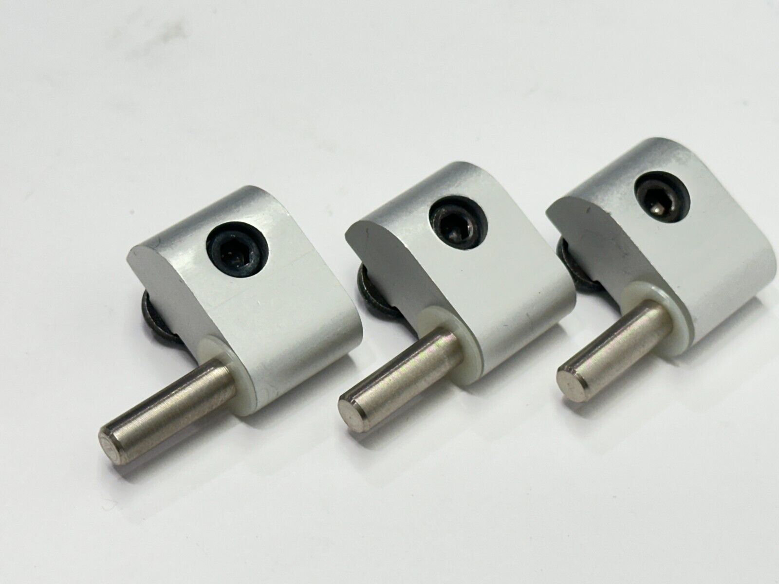 80/20 2073 10 Series Standard Lift-Off Hinge Right Hand w/ Single Long Pin QTY 3 - Maverick Industrial Sales