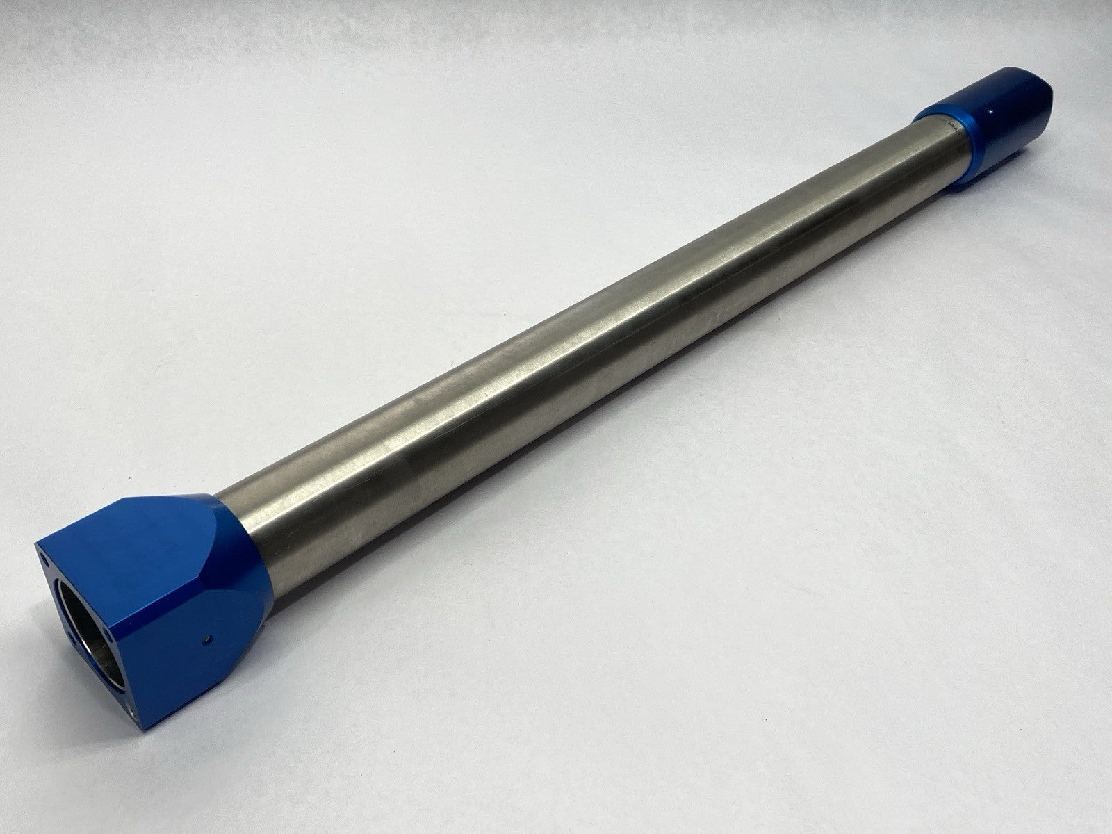 Woll Sonderlosungen HAM.STAHLROHR Tubular Steel 600mm With Top Bottom Support - Maverick Industrial Sales