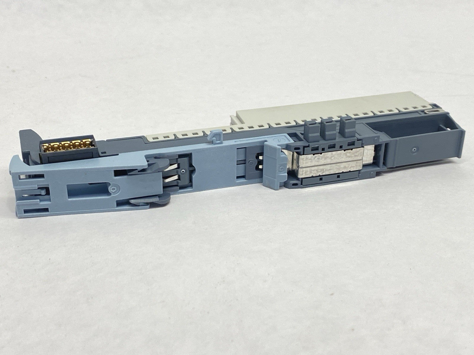 Siemens 6ES7193-6BP20-0DA0 SIMATIC ET 200SP Base Unit BU15-P16+A10+2D - Maverick Industrial Sales