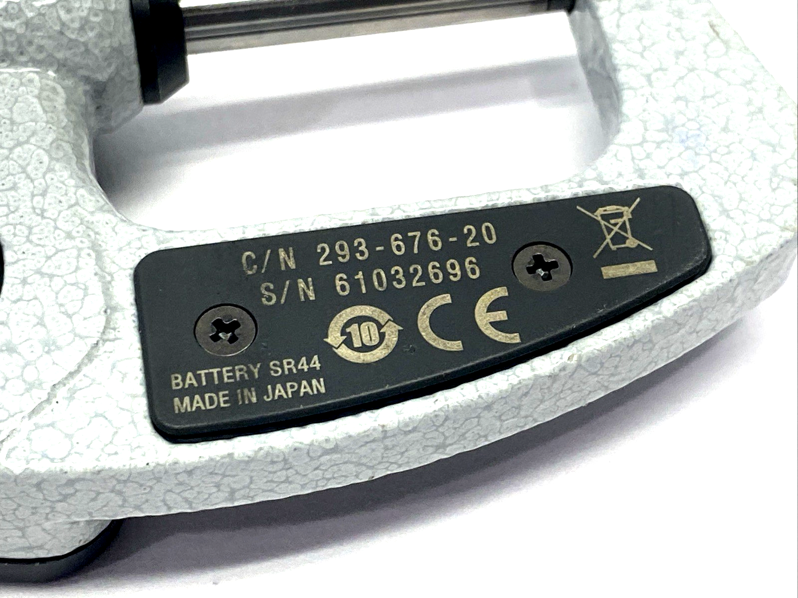 Mitutoyo 293-676-20 QuickMike Digital Absolute Micrometer 0" - 1.2" MDQ-1.2"MX - Maverick Industrial Sales
