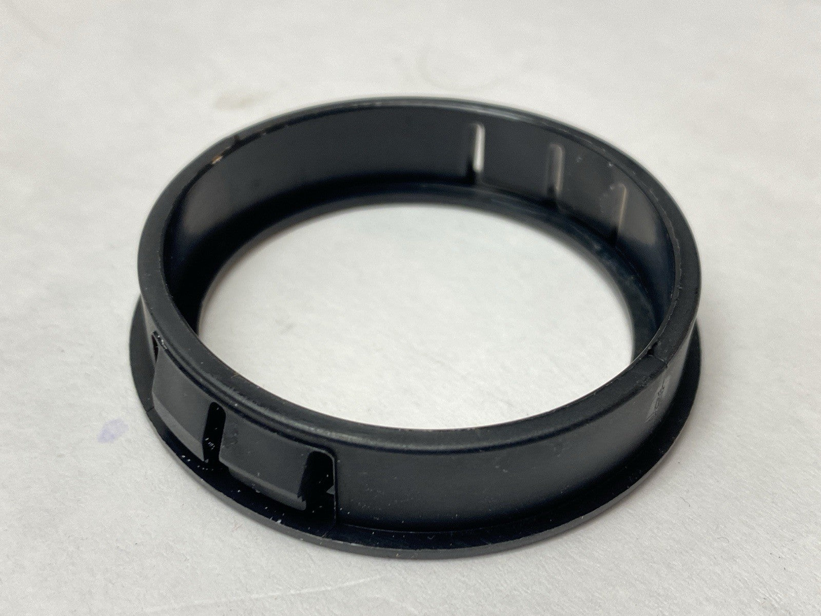 22MP20026 | Essentra Bushing Grommet Nylon Black 1.625" ID 2" OD LOT OF 190 - New – Open box - Maverick Industrial Sales