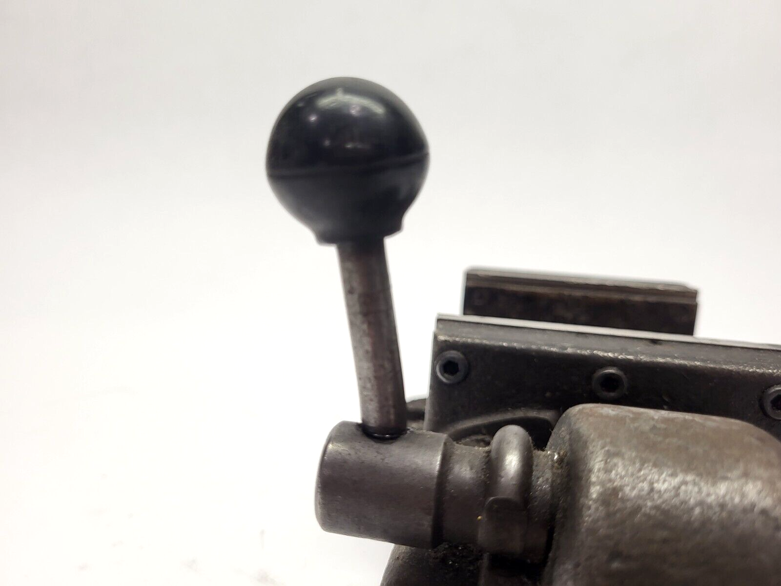 Heinrich 2 392 820 Grip Master Vise BENT KNOB - Maverick Industrial Sales