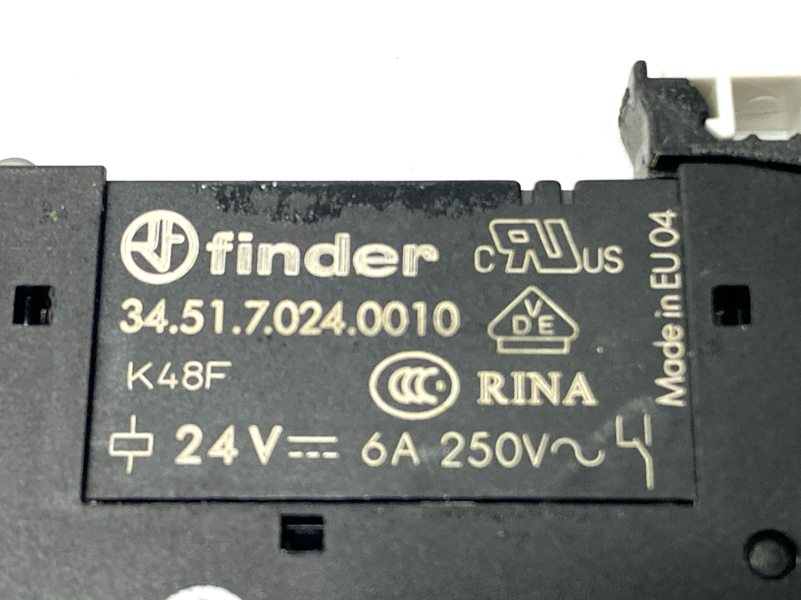 95.51.0.024.0 | Finder Relay Socket w/ 34.51.7.024.0010 Relay - New – Open box - Maverick Industrial Sales