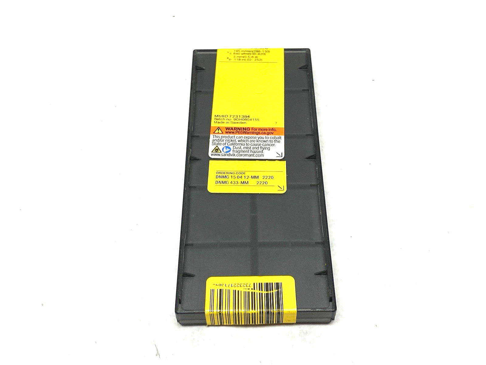 7231384 | Sandvik Coromant T-Max® P Turning Insert DNMG 15 04 12-MM 2220 PKG OF 5 - New – Open box - Maverick Industrial Sales