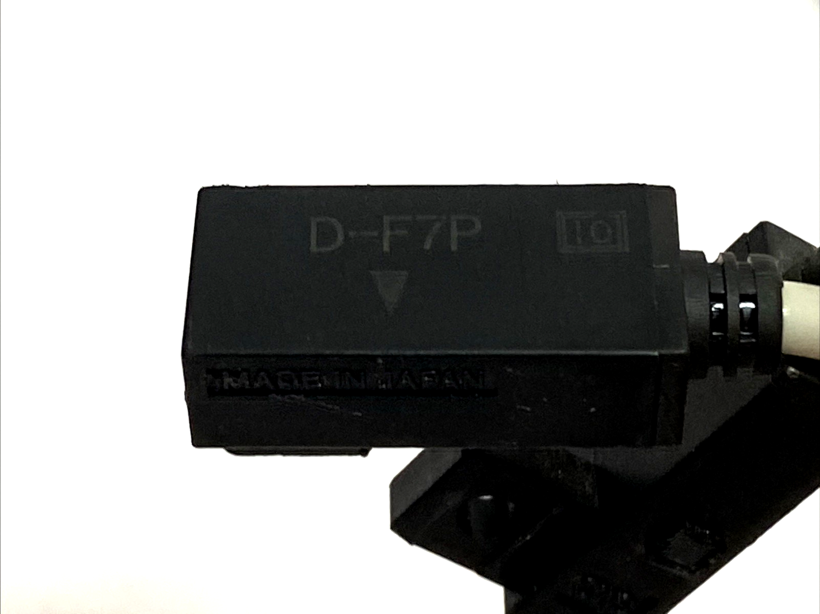 D-F7P | SMC Solid State Auto Switch PNP 550mm LOT OF 2 - Used - Maverick Industrial Sales