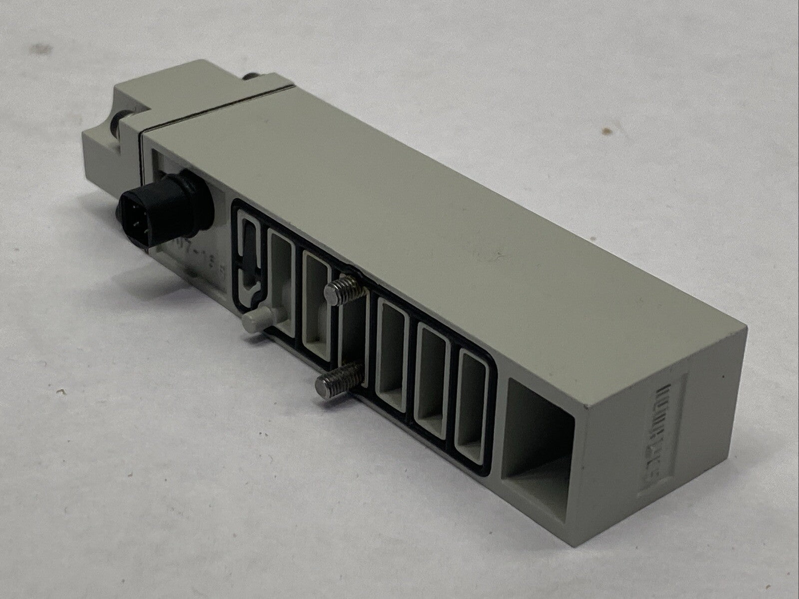 Numatics 239-2188 Pneumatic Manifold 1/8" NPT - Maverick Industrial Sales