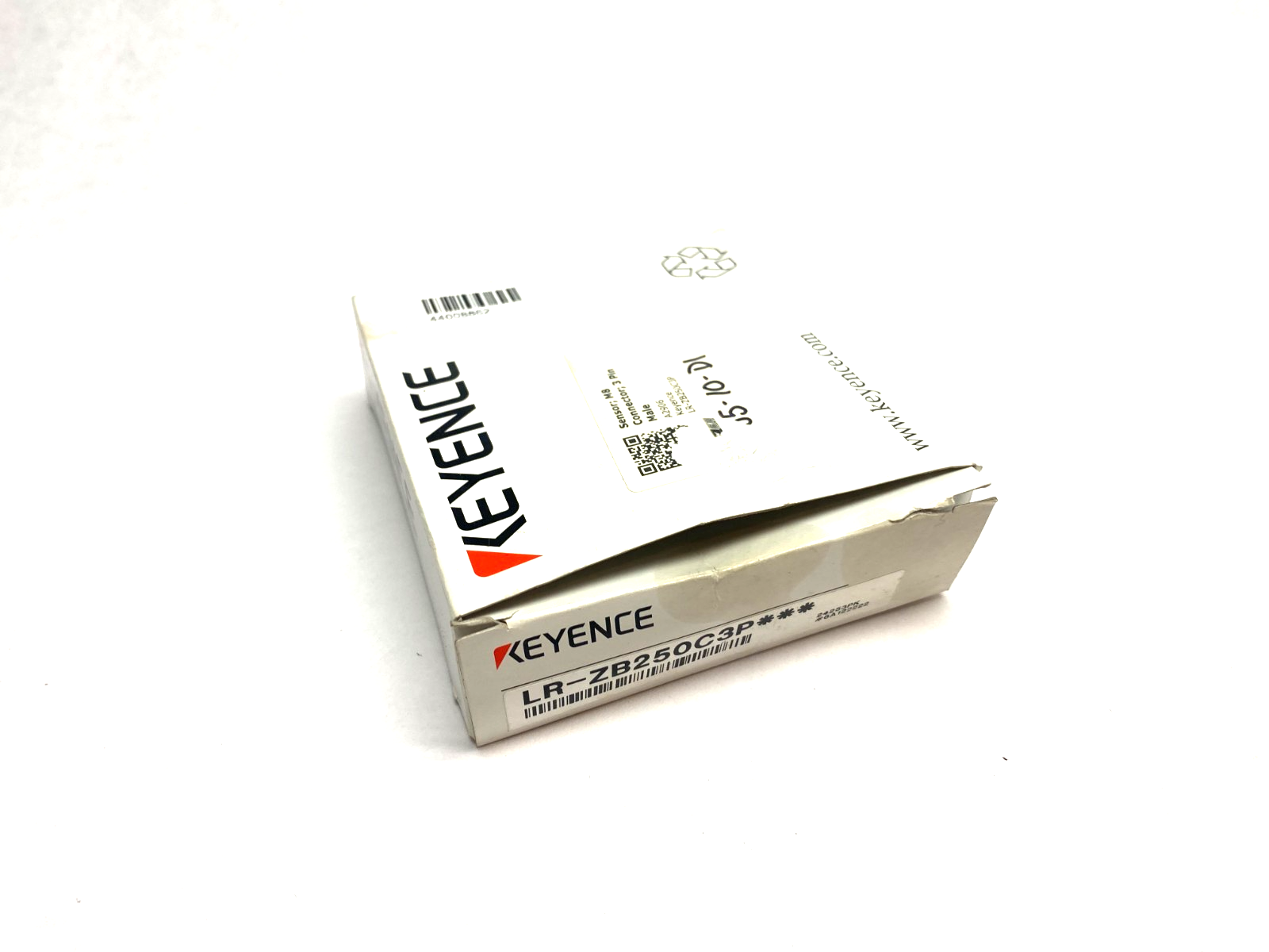 Keyence LR-ZB250C3P Self-Contained CMOS Laser Sensor, M8 3-Pin, 10-30VDC - Maverick Industrial Sales