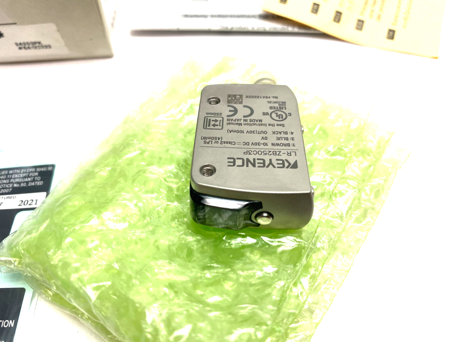 Keyence LR-ZB250C3P Self-Contained CMOS Laser Sensor, M8 3-Pin, 10-30VDC - Maverick Industrial Sales
