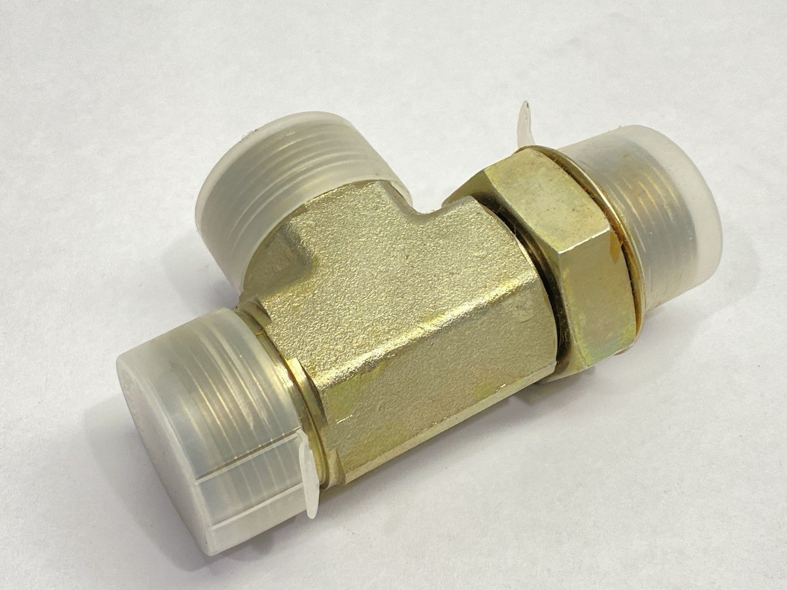 16 R5OLO-S | Parker Seal-Lok ORFS Run Tee 1" ORFS x 1-1/16-12 SAE x 1" ORFS - New Other - Maverick Industrial Sales