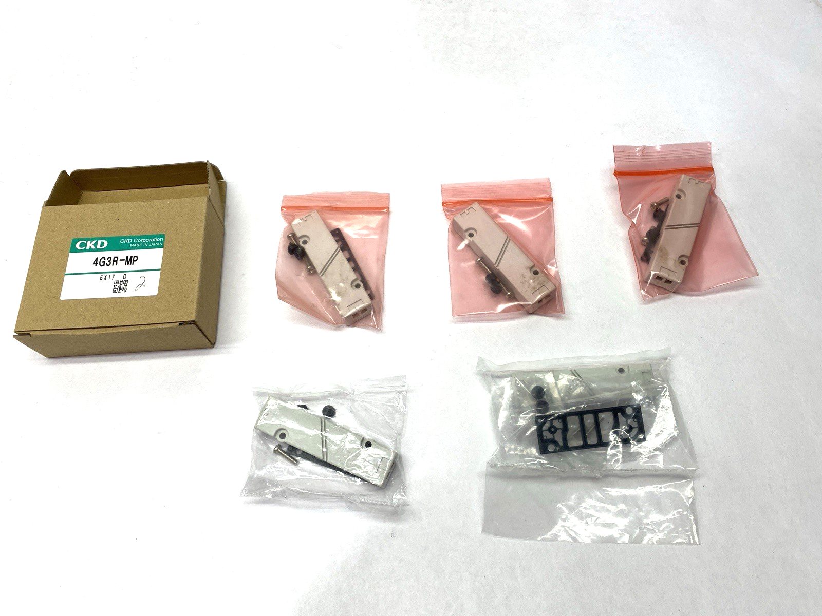 CKD 4G3R-MP Masking Plate for Solenoid Valve LOT OF 5 - Maverick Industrial Sales