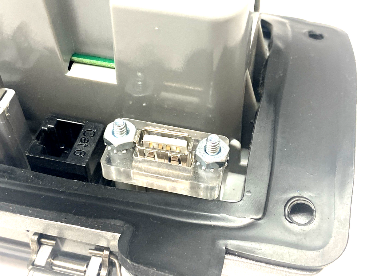 P-P22R2-K3RF3 | Grace Technologies GracePort Panel Interface Connector w/ USB - Used - Maverick Industrial Sales