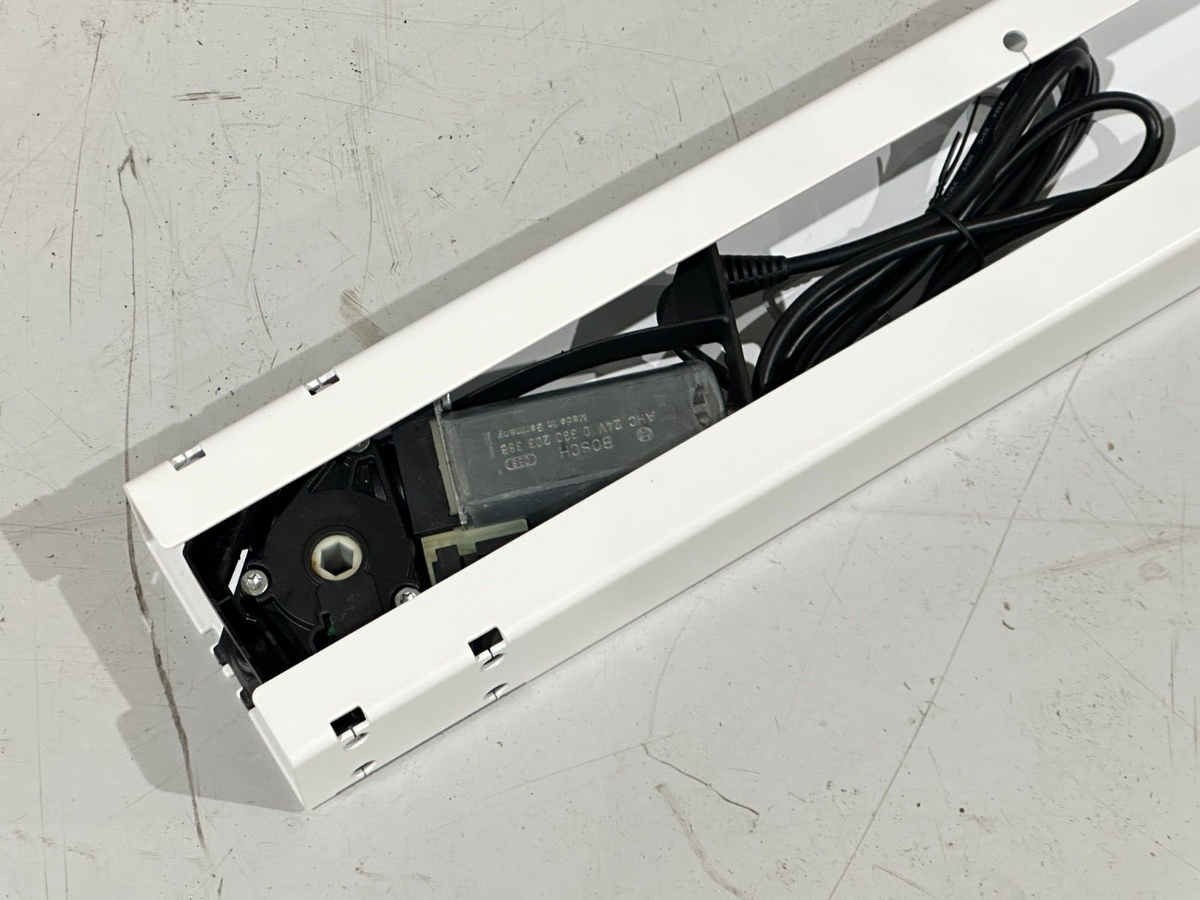 14412 | OMT Veyhl Clever D Clever Beam w/ Motors 1132.8mm for 48" & 54" Top M 0405 - New – Open box - Maverick Industrial Sales