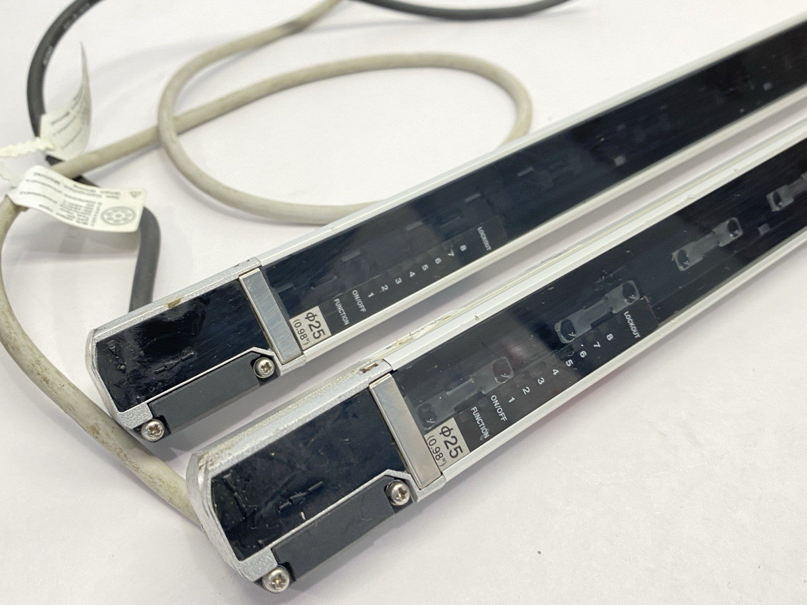 SL-C32H | Keyence Safety Light Curtain Main Unit Set 32 Optical Axes - Used - Maverick Industrial Sales
