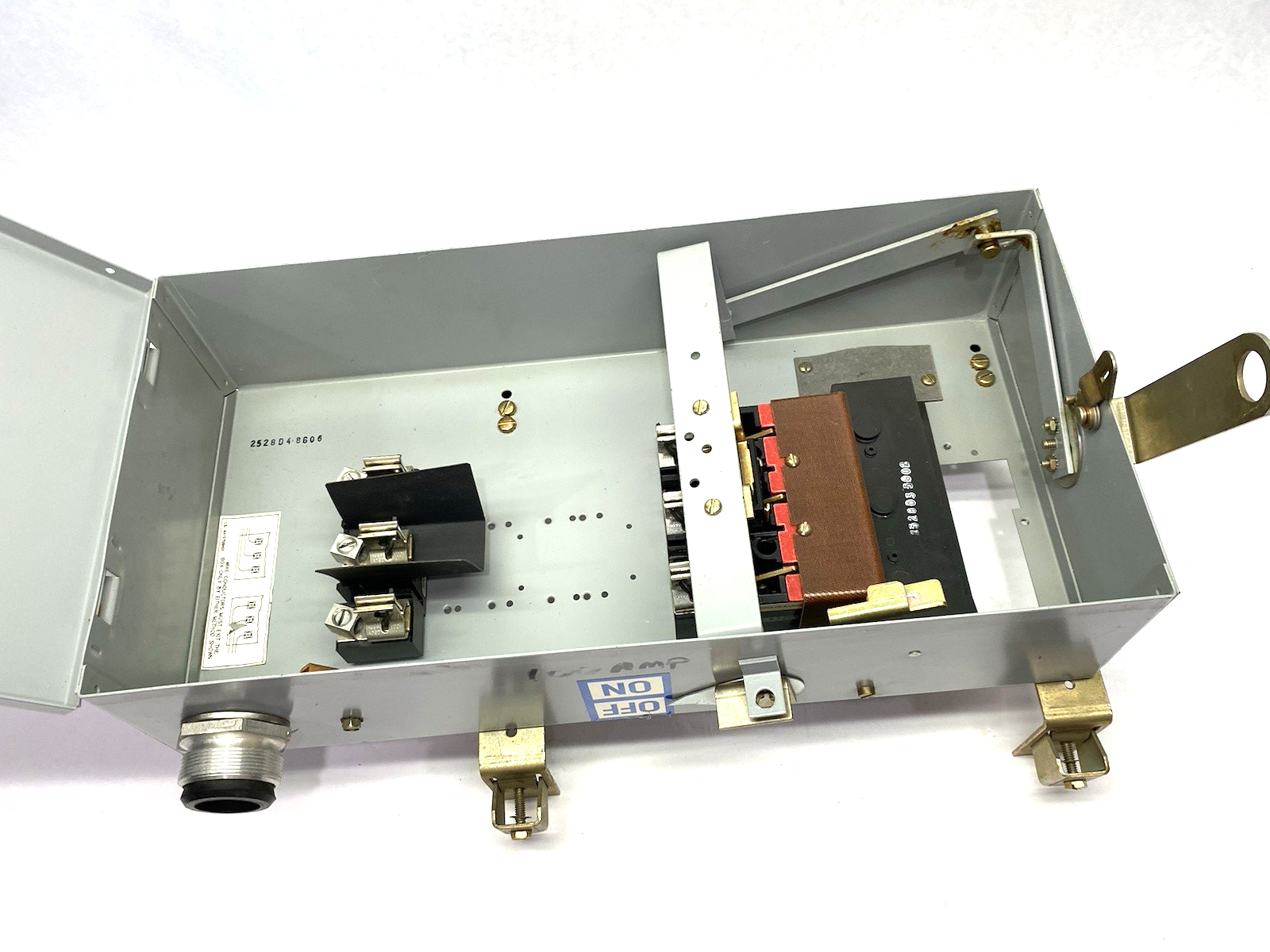 2528D48G06 | Westinghouse Cutler-Hammer Fusible Busway Switch 3-Wire 3-Phase - For parts or not working - Maverick Industrial Sales