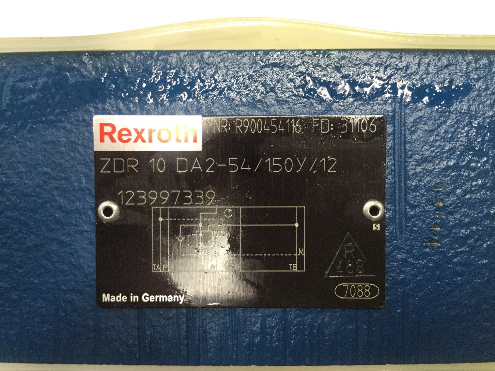 Rexroth ZDR 10 DA2-54/150y/12 Pressure Reducing Valve R900454116 - Maverick Industrial Sales