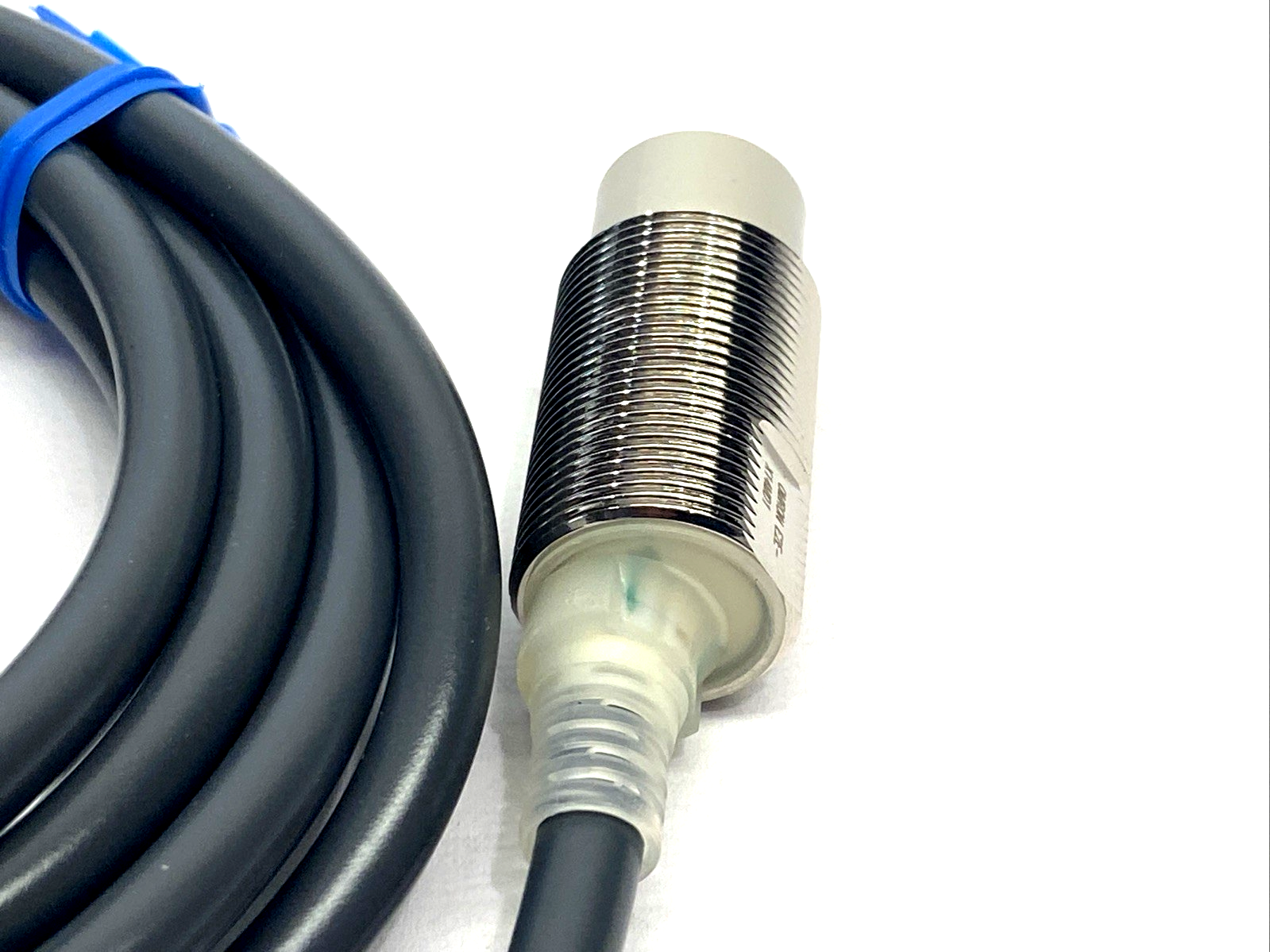 Omron E2E-X14MD1 Proximity Sensor 12-24VDC 2m - Maverick Industrial Sales