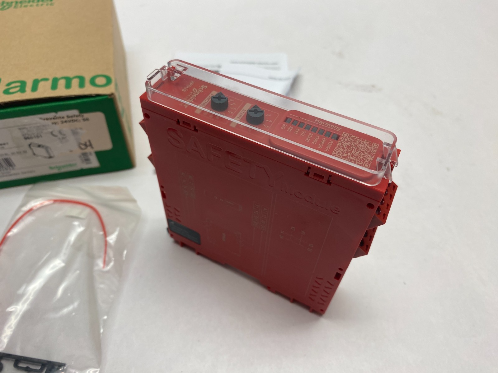 Schneider Electric XPSUS12AP Harmony XPSU Safety Module Cat 4 - Maverick Industrial Sales