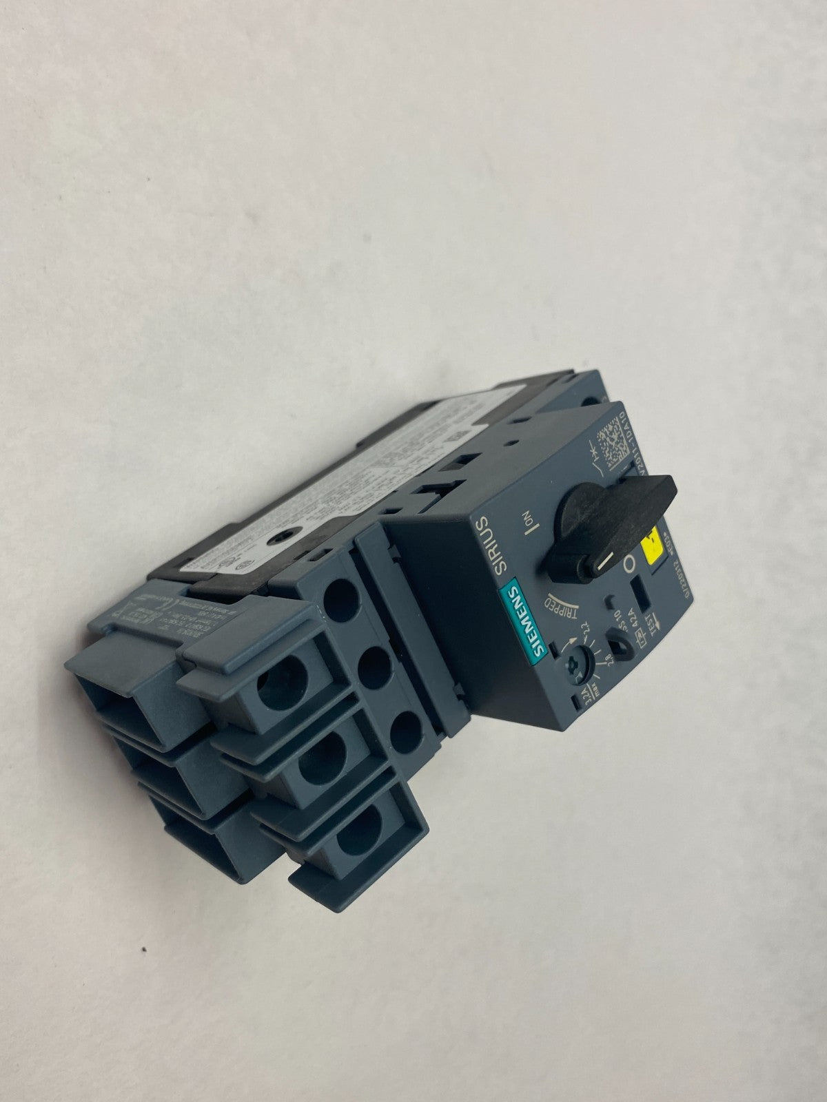 Siemens 3RV2011-1DA10 SIRIUS Motor Starter Circuit Breaker Size S00 3.2A - Maverick Industrial Sales