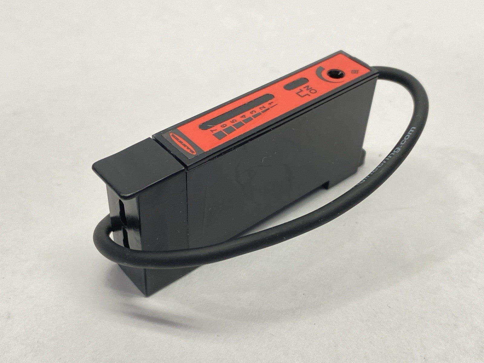 D12SP6FPHQ | Banner High Power Plastic Fiber Optic Sensor 10-30VDC 34974 - New – Open box - Maverick Industrial Sales