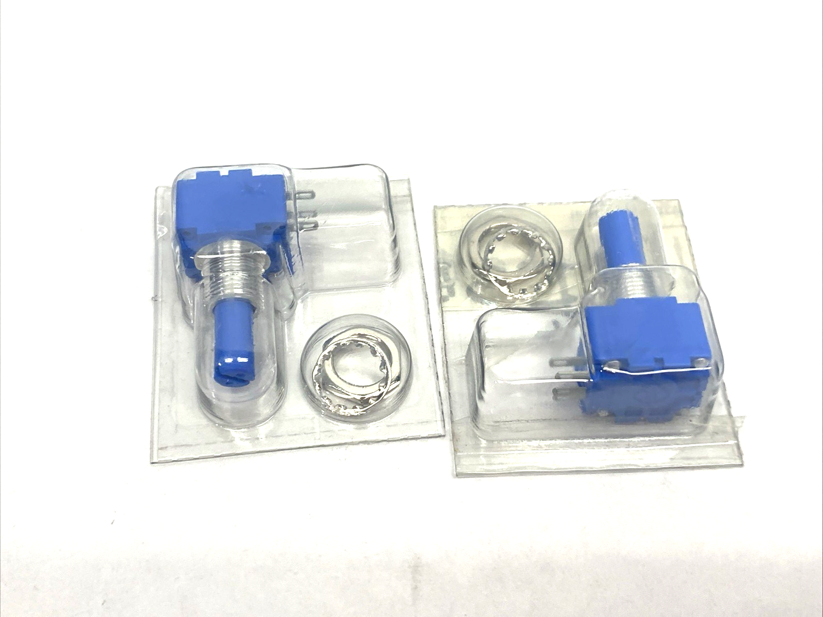 95A1DB28A13L | Bourns Potentiometer 5k Ohm 1 Gang Linear Panel Mount LOT OF 2 - New – Open box - Maverick Industrial Sales