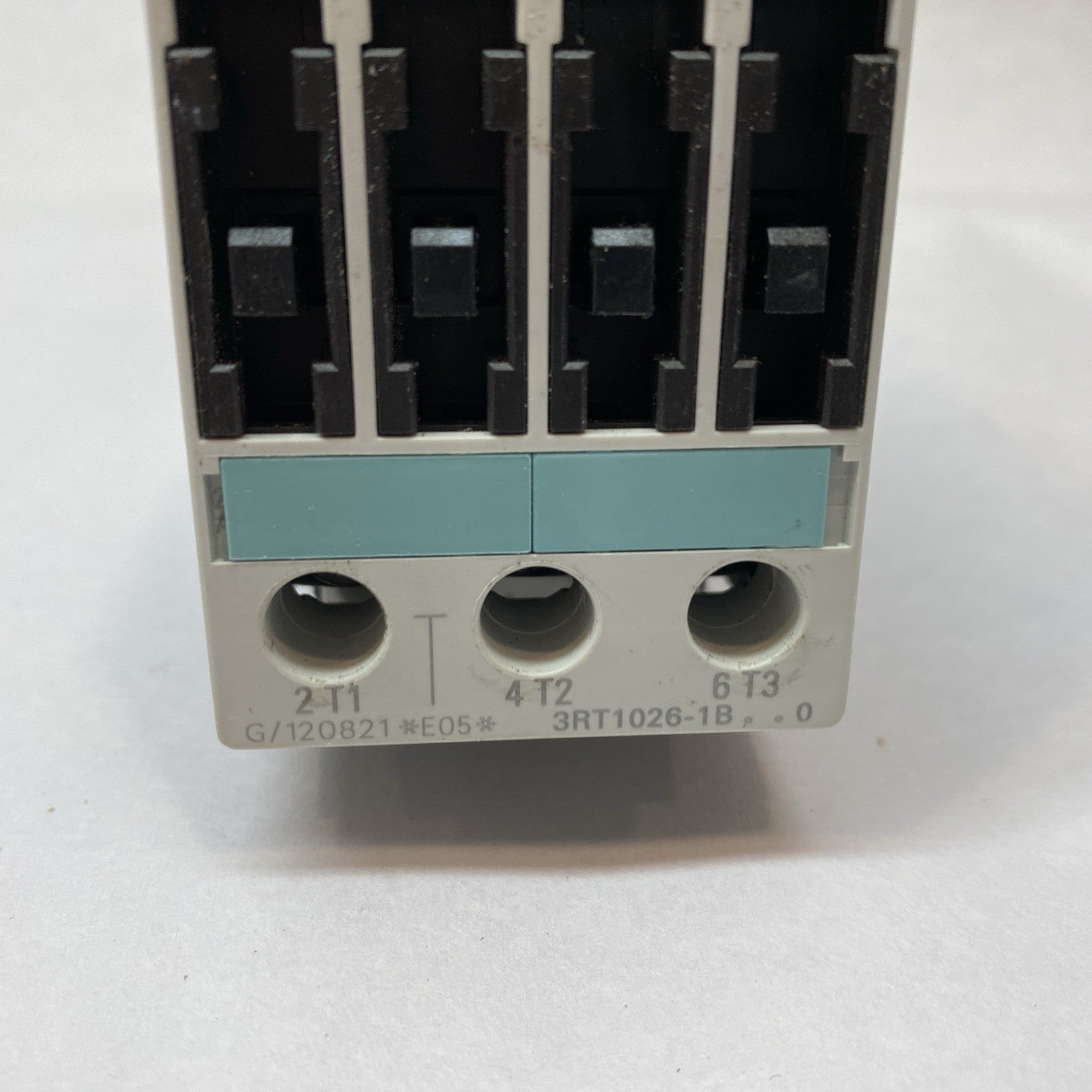 Siemens 3RT1026-1BB40 Power Contactor 3 Pole, AC-3 25 A, 11 kW / 400 V 24 VDC - Maverick Industrial Sales