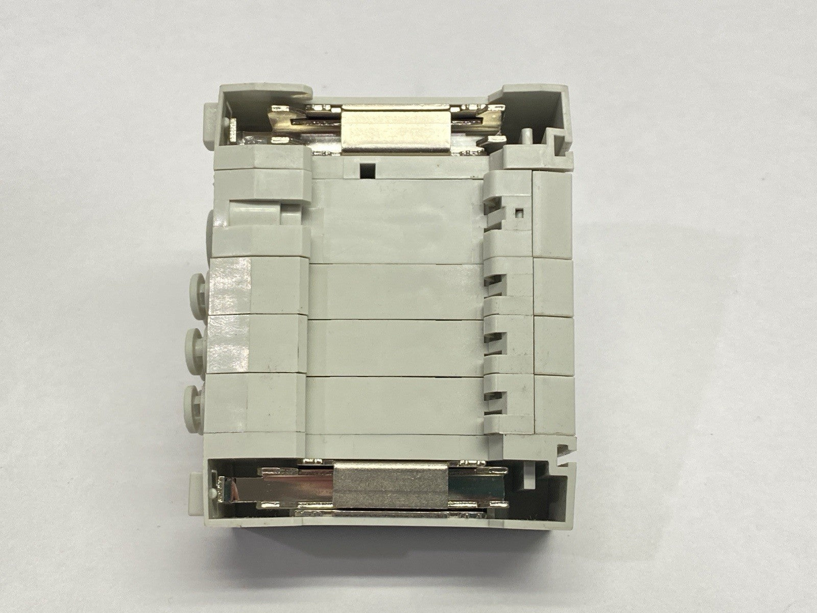 SS5Y3-60-03U-4 | SMC Pneumatic Manifold Assembly Cassette Body - Used - Maverick Industrial Sales