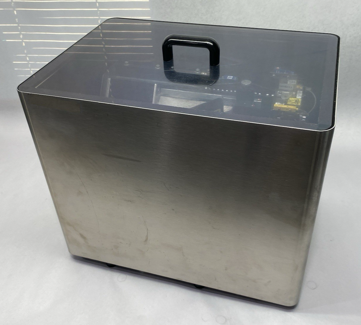 Weber ZEL 240 Gentle Vibratory Step Feeder System, Very Low Noise Emissions - Maverick Industrial Sales