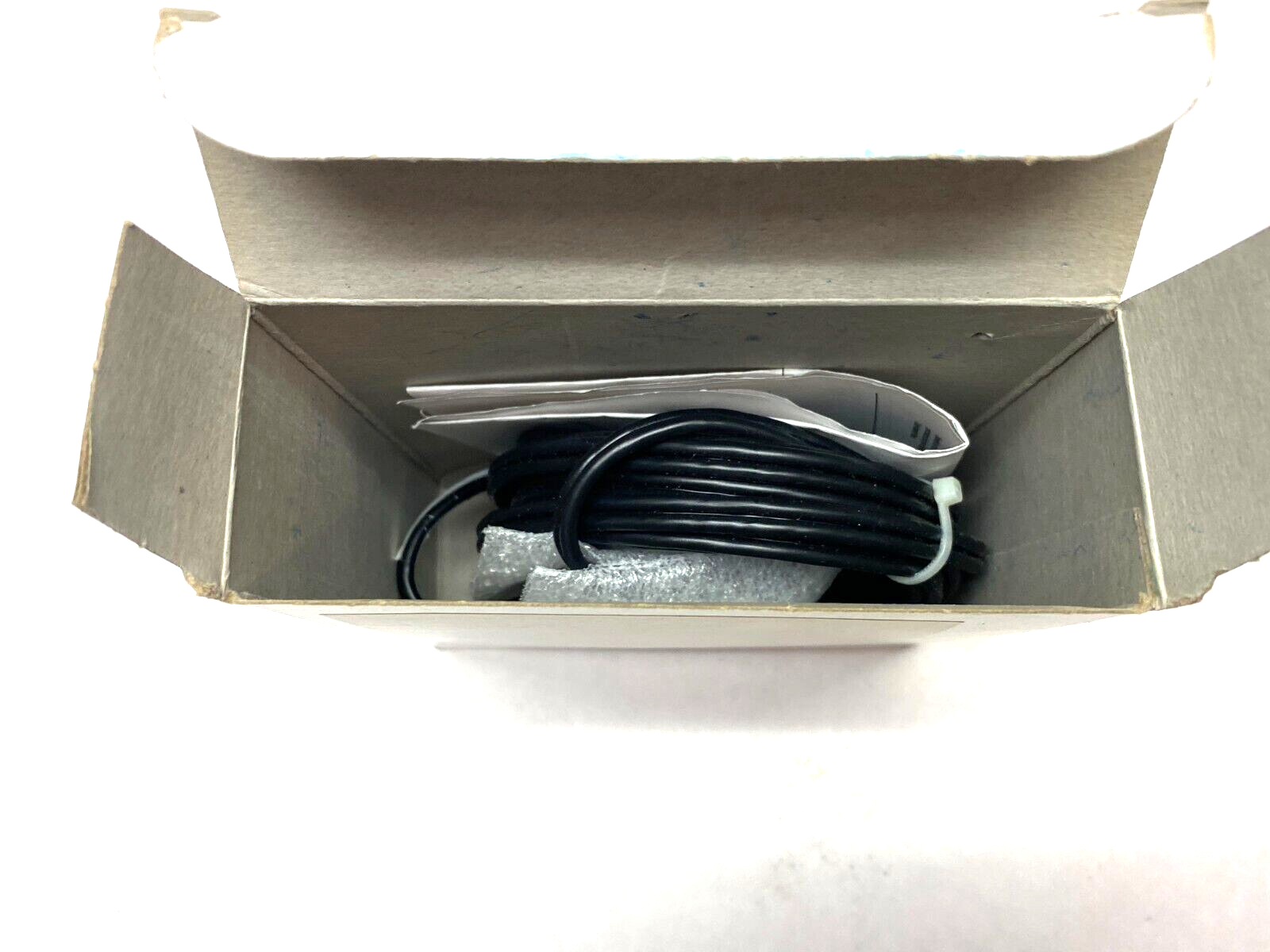 Eaton Cutler-Hammer 1370A-6501 OPCON 70-Series Photoelectric Legacy Sensor - Maverick Industrial Sales