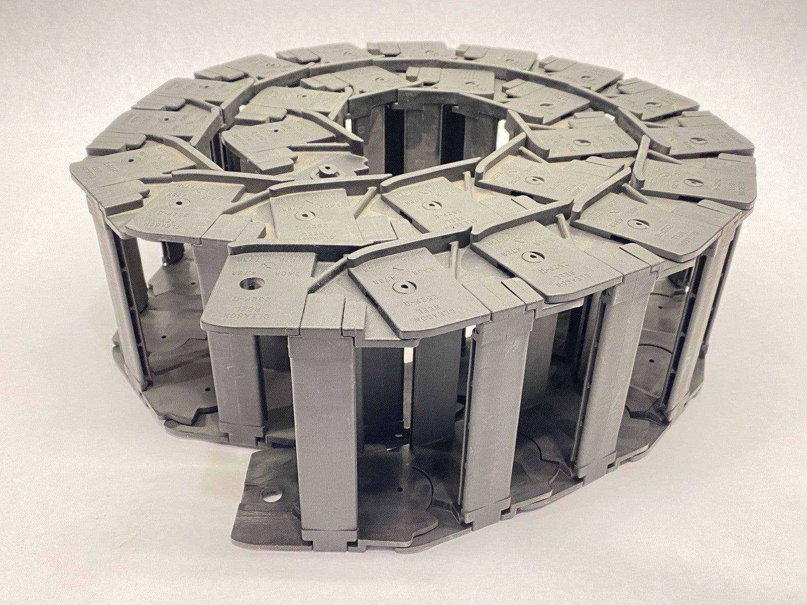 252P-2-3.40R | Gleason Reel Energy Chain 25 Links 5ft Length - Used - Maverick Industrial Sales