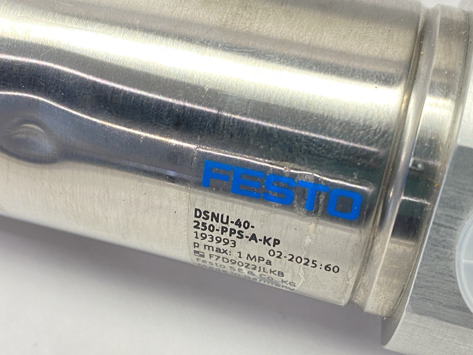 Festo DSNU-40-250-PPS-A-KP Round Cylinder 40mm Bore 250mm Stroke 193993 - Maverick Industrial Sales