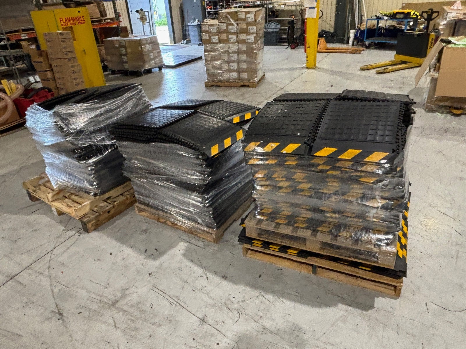 2nd Shift Hog Heaven 18x18" Anti-Static Anti-Fatigue Modular Floor Tiles LOT 400 - Maverick Industrial Sales