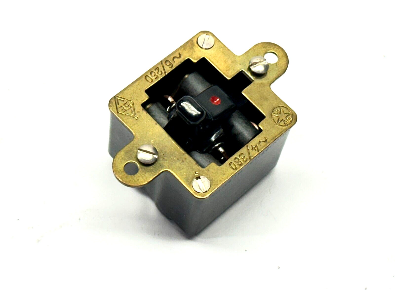 Toggle Switch ~4/380AC ~6/250AC - Maverick Industrial Sales