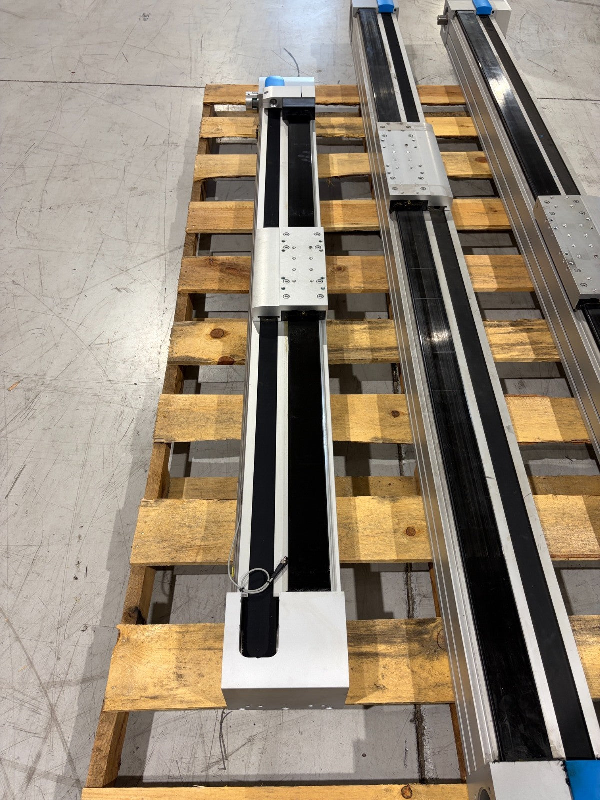 EGC-185-1335-TB-KF-0H-GK | Festo , 556817 Belt Driven Linear Actuator 1335mm Stroke - Used - Maverick Industrial Sales