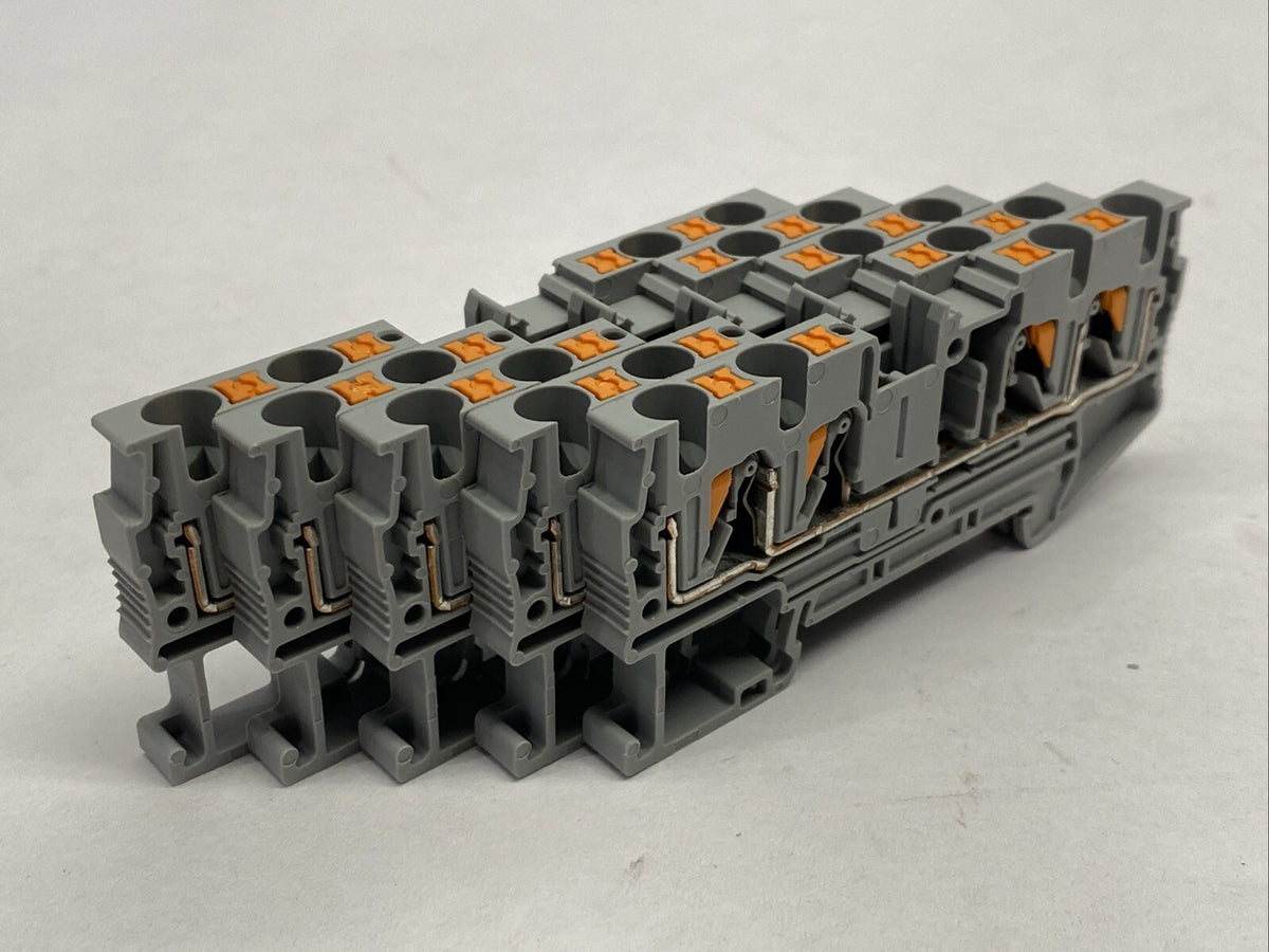PHOENIX CONTACT Doorgangsklem PT 4-QUATTRO – 50 Stuks, Push-in Aansluiting, 32A, 800V, Grijs