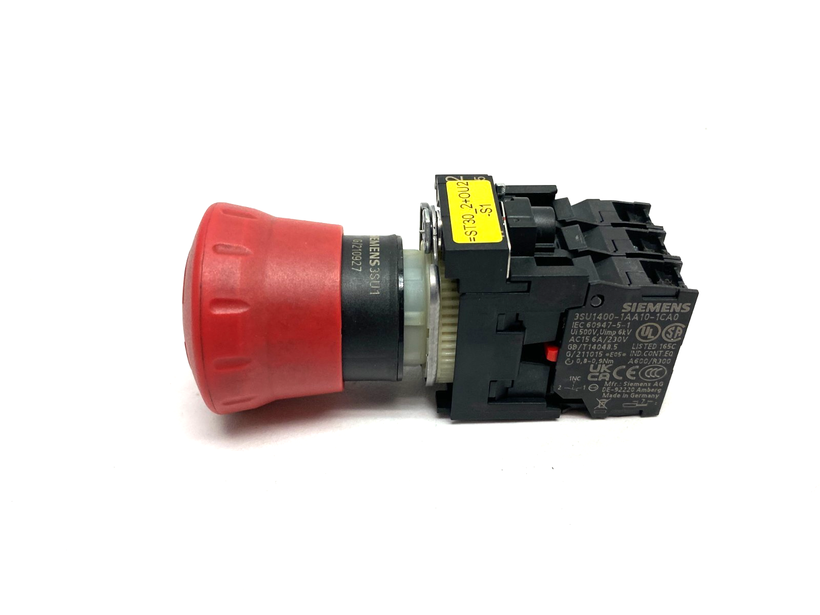 3SU1000-1HB20-0AA0 | Siemens Emergency Stop Pushbutton, Plastic Latch, 3-Contacts - Used - Maverick Industrial Sales